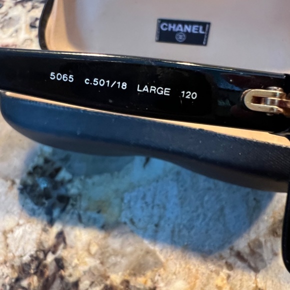 Authentic Chanel Sunglasses 5065 - Picture 4 of 11